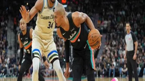 大乐透期号专家推荐质合分析：小卡正负值超41，哈登50创分记